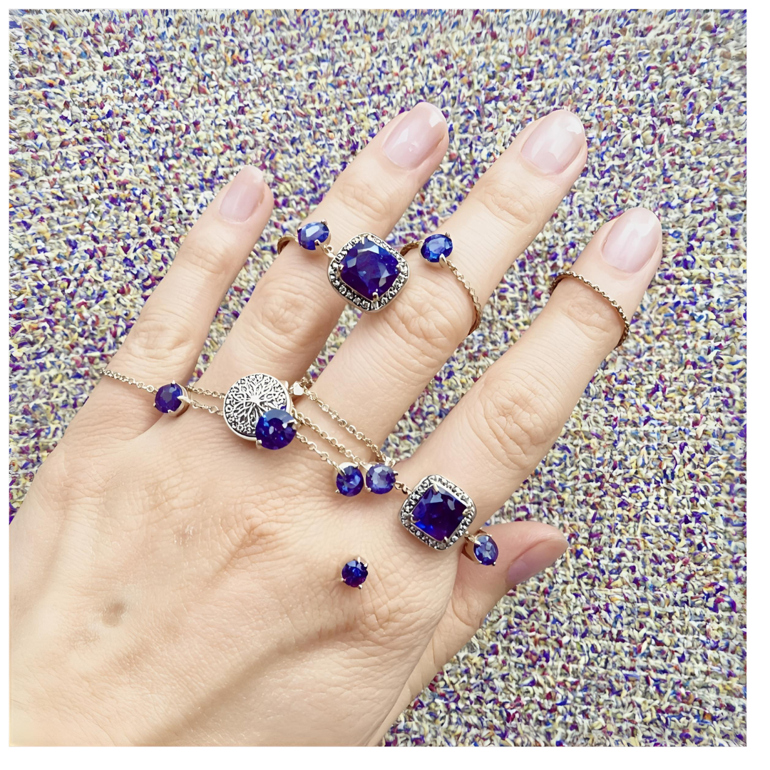 Which Finger To Wear a Tanzanite Ring For A Woman
